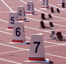 Тумба с номером атлет